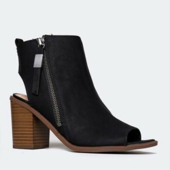 Sam Edelman Shoes - New? Sam Edelman Kammi Cut Out Booties 7.5